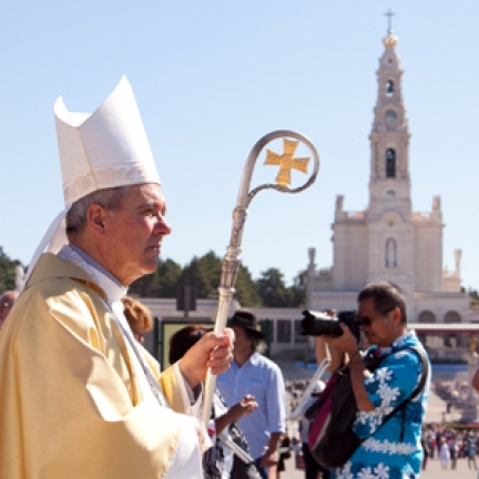 Bispo de Santarém, em Fátima: «A crise é o saldo da ganância, do consumismo, do egoismo e da vaidade»