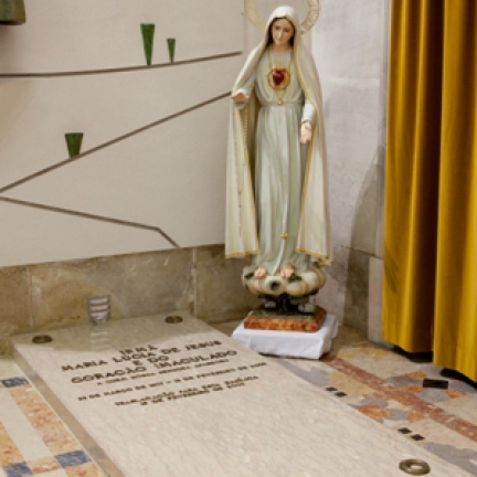 Imagem do Imaculado Coração de Maria de novo no Carmelo de Santa Teresa de Coimbra