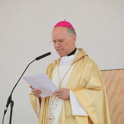 “Fátima ajuda-nos a ler a história e a ver que é possível mudá-la a partir de dentro” diz arcebispo italiano
