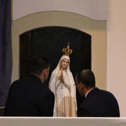 Imagem nº 1 da Virgem Peregrina de Fátima volta a casa após 12 dias no Santuário San Giovanni Rotondo em Itália