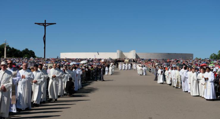 Dois prelados da América Latina presidem às peregrinações de maio e outubro no Santuário de Fátima