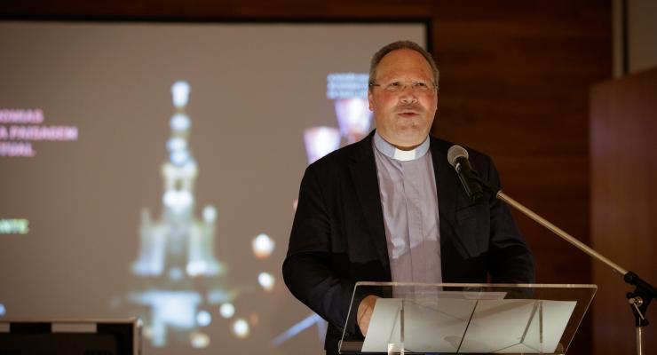As celebrações e as assembleias orantes “são um dos rostos mais visíveis e icónicos” de Fátima, afirma padre Carlos Cabecinhas