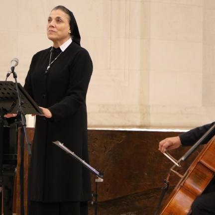 Basílica de Nossa Senhora do Rosário de Fátima recebeu concerto de música sacra realizado pela Ir. Marie Keyrouz